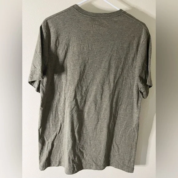 Levis Mens T Shirt Short Sleeve Graphic Mountains Logo Crew Neck Size L New - Picture 5 of 5